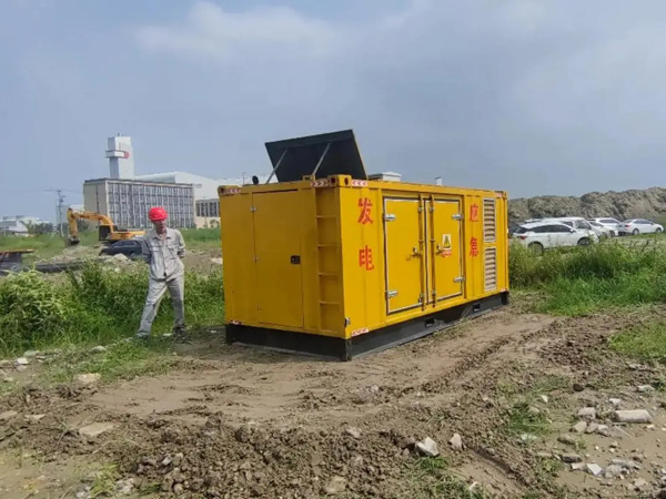 康县200KW柴油发电机机组每小时的油耗量受哪些因素影响？